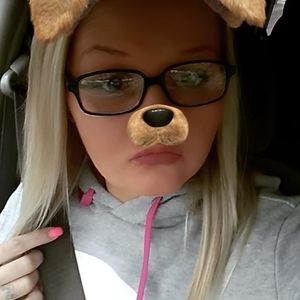 Meet your Posher, Shelby